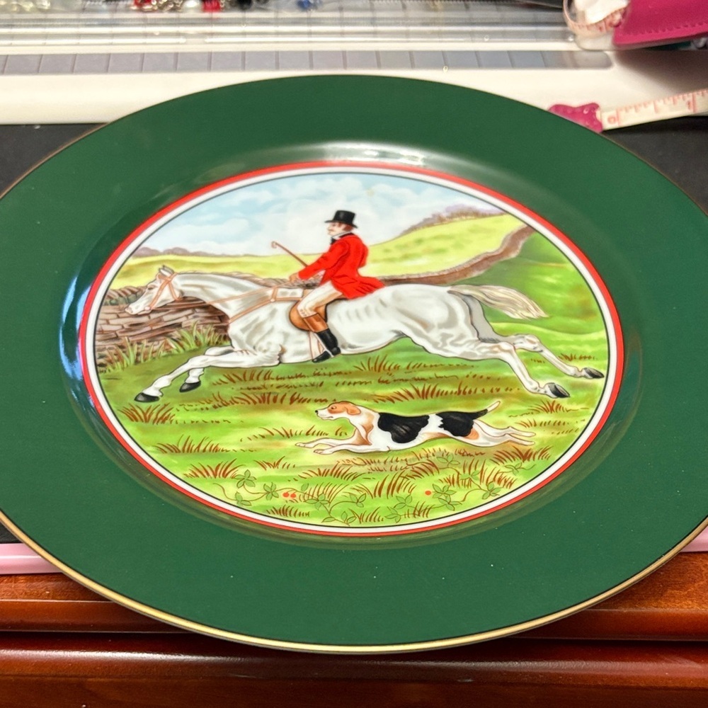 Equestrian Fitz&Floyd Japan  Tallyho Luncheon Plate Set - Picture 4 of 13